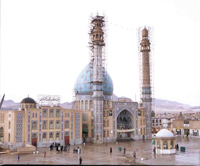 نمایی از مسجد جمکران در حال بازسازی آن